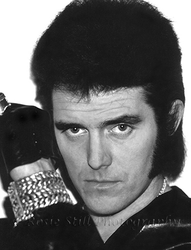 Black & white headshot of Alvin Stardust 1974