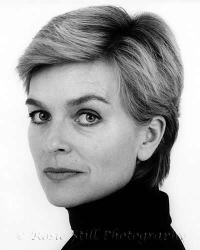 Black & white headshot of actor Claire Oberman